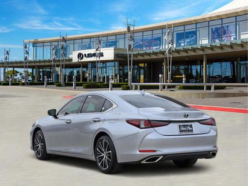 2025 Lexus ES 350 Base