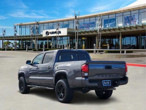 2019 Toyota Tacoma SR