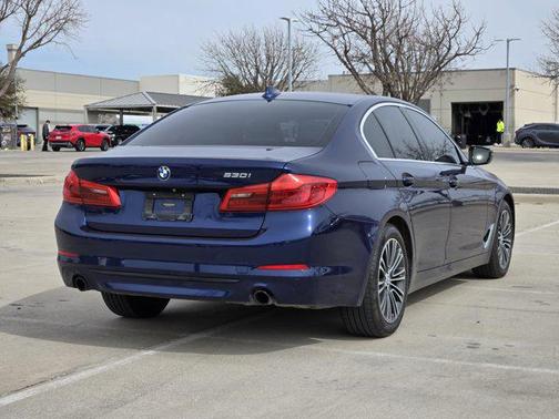 2019 BMW 530 530i
