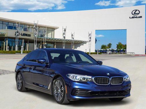 2019 BMW 530 530i