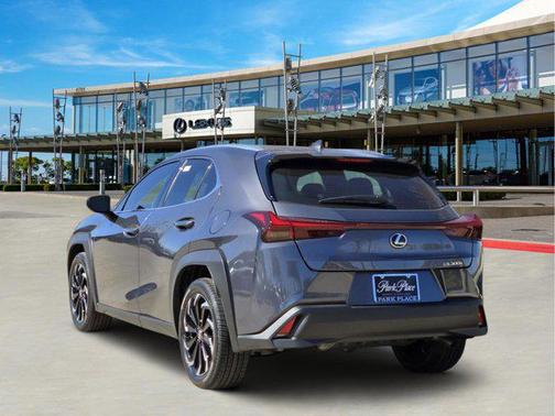 2025 Lexus UX 300h Base