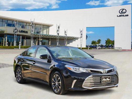 2017 Toyota Avalon XLE