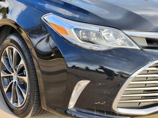 2017 Toyota Avalon XLE