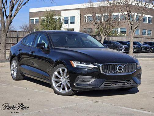 2020 Volvo S60 T5 Momentum