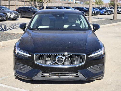 2020 Volvo S60 T5 Momentum