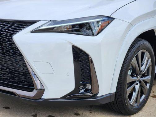 2025 Lexus UX 300h F SPORT Design
