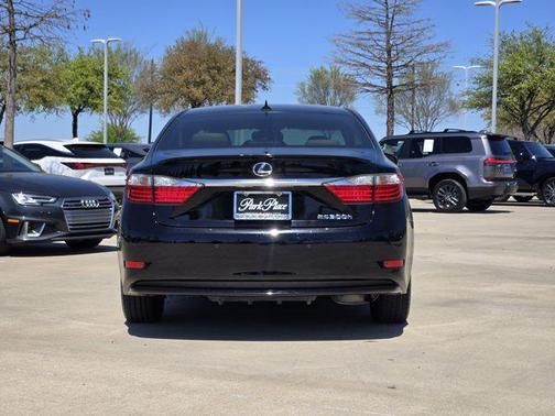 2013 Lexus ES 300h Base