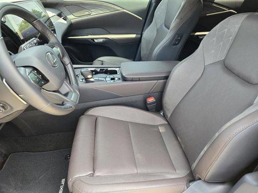 Iridium 2026 Lexus RX 450h+ Base