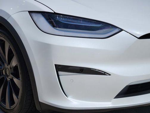 2022 Tesla Model X Dual Motor All-Wheel Drive