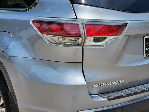 2015 Toyota Highlander LE Plus