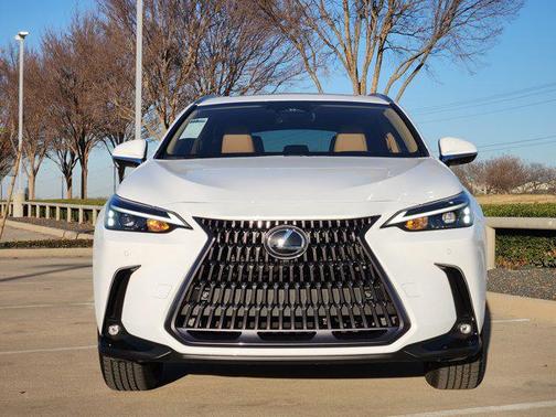 2026 Lexus NX 450h+ Premium