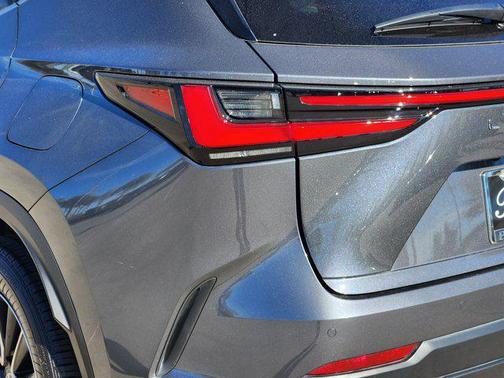 2025 Lexus NX 350h Premium