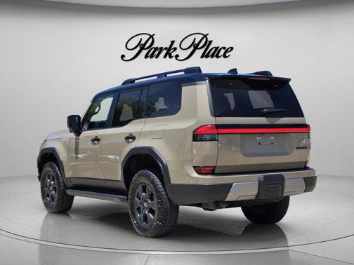Earth/Black Roof 2025 Lexus GX 550 Overtrail