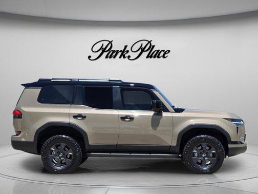 Earth/Black Roof 2025 Lexus GX 550 Overtrail