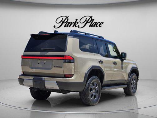 Earth/Black Roof 2025 Lexus GX 550 Overtrail