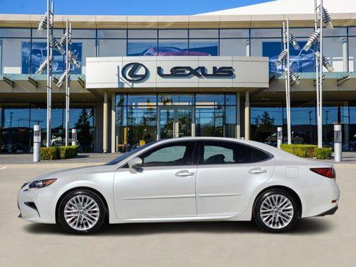 2017 Lexus ES 350 Base