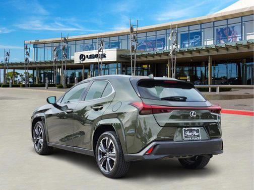 2025 Lexus UX 300h Premium