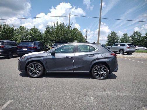 2025 Lexus UX 300h F SPORT Design