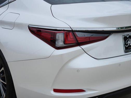 2025 Lexus ES 350 Premium