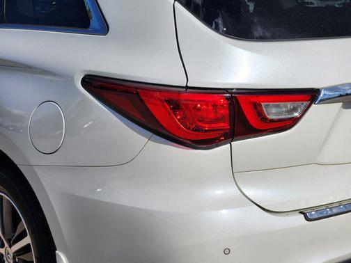2016 INFINITI QX60 Base