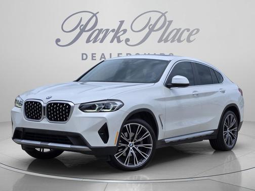 Mineral White Metallic 2022 BMW X4 xDrive30i