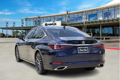 2025 Lexus ES 350 Base