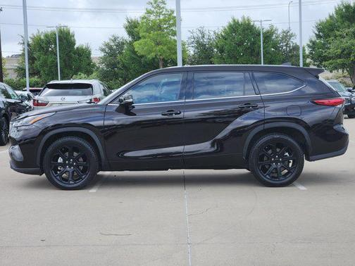 2022 Toyota Highlander L