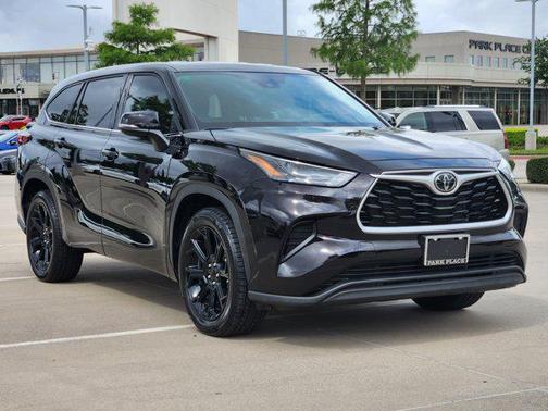 2022 Toyota Highlander L