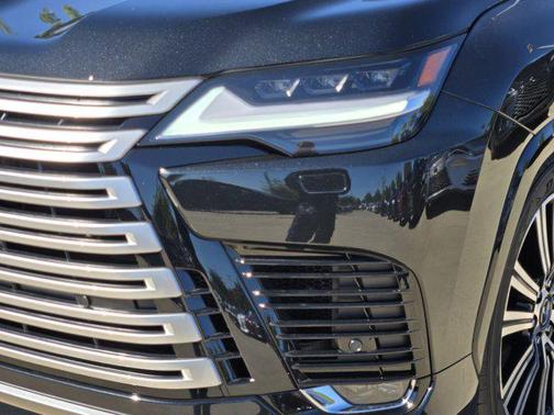 2025 Lexus LX 600 Luxury