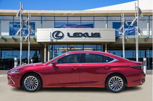 2025 Lexus ES 300h Ultra Luxury