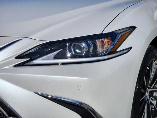 2025 Lexus ES 350 Base