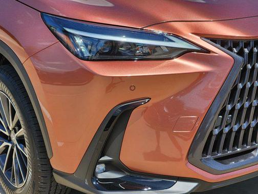 2025 Lexus NX 350h Premium