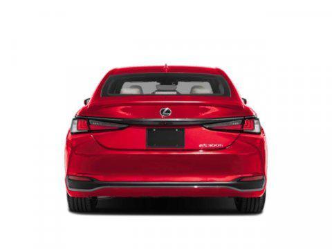 2024 Lexus ES 300h F SPORT Handling