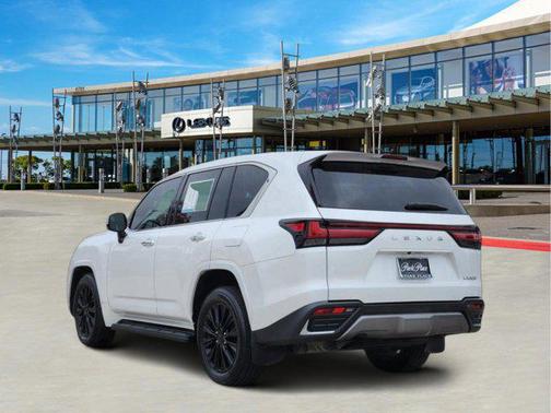 2023 Lexus LX 600 Premium