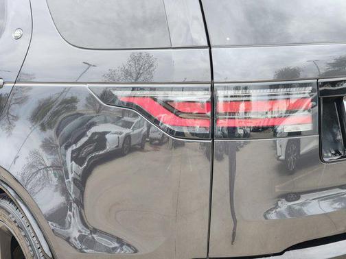 2022 Land Rover Discovery P360 HSE R-Dynamic