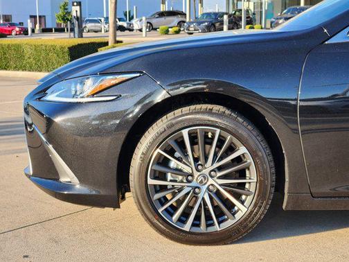 2025 Lexus ES 350 Base