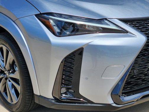 2025 Lexus UX 300h F SPORT Design