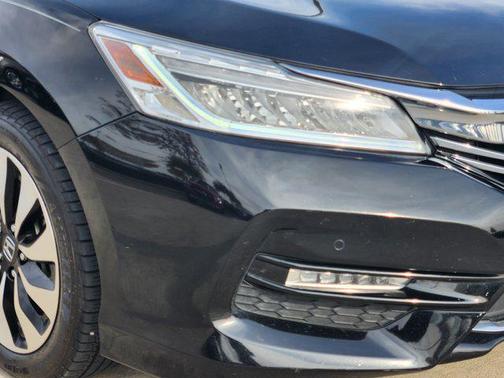 2017 Honda Accord Hybrid Touring