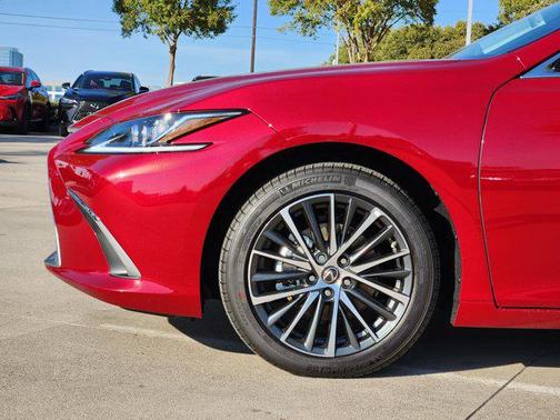 2025 Lexus ES 350 Base