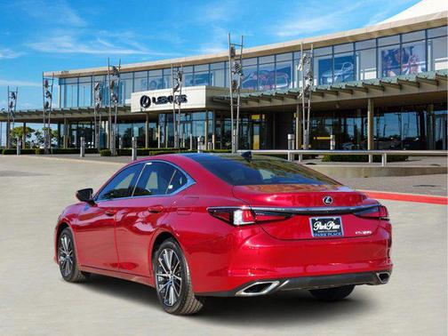 2025 Lexus ES 350 Base