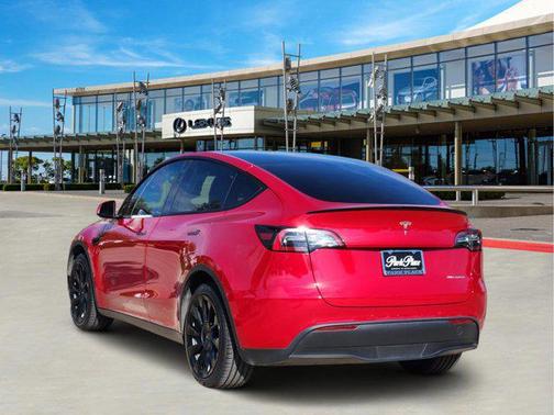 2021 Tesla Model Y Long Range Dual Motor All-Wheel Drive