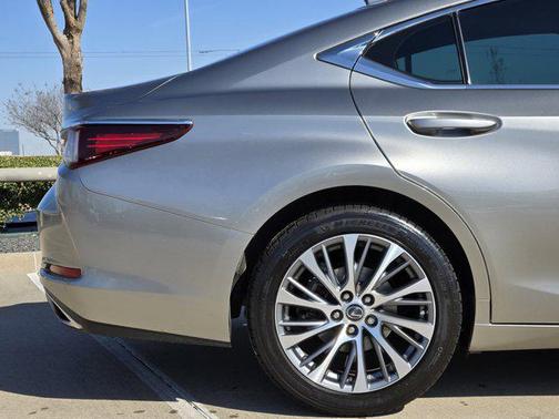 2019 Lexus ES 350 Premium