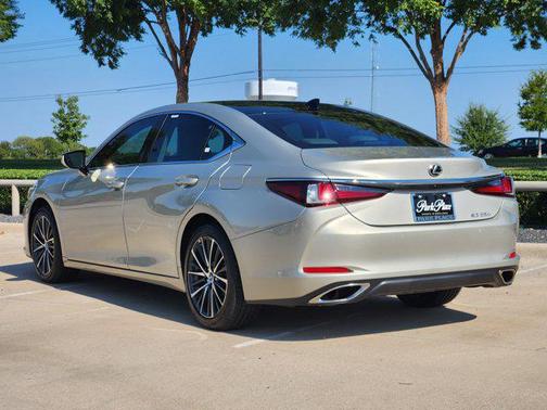 2025 Lexus ES 350 Base