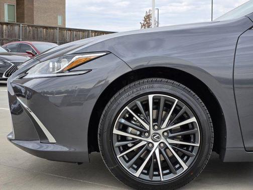 2025 Lexus ES 350 Base