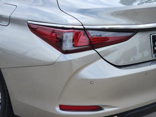2021 Lexus ES 350 Premium
