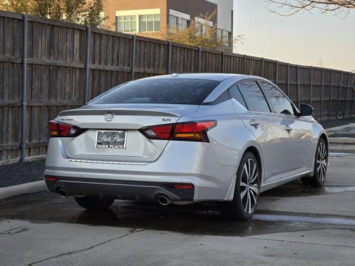 2020 Nissan Altima SR FWD