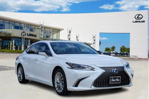2021 Lexus ES 300h Ultra Luxury