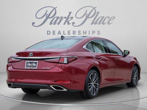 Matador Red Mica 2025 Lexus ES 350 Premium