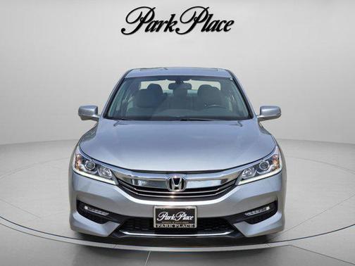 Lunar Silver Metallic 2017 Honda Accord EX-L