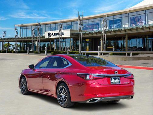 2025 Lexus ES 350 Premium